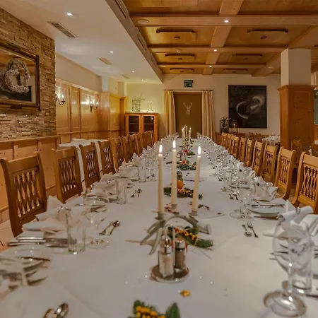 Hotel Central Hotel Seefeld in Tirol