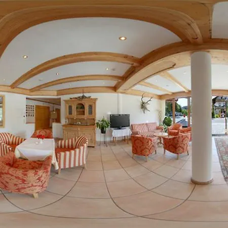 Hotel Hotel Central Seefeld in Tirol