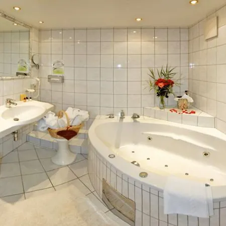 Hotel Central 4*