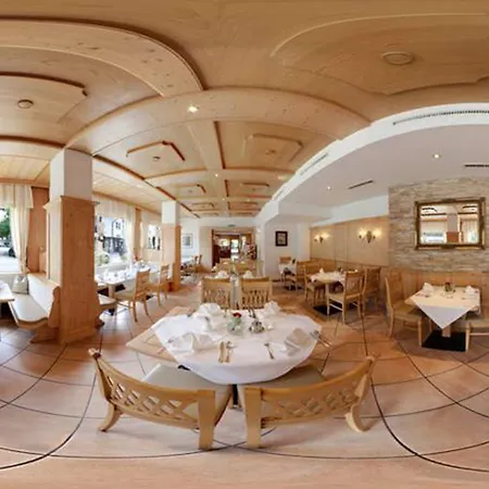 Hotell Hotel Central 4*