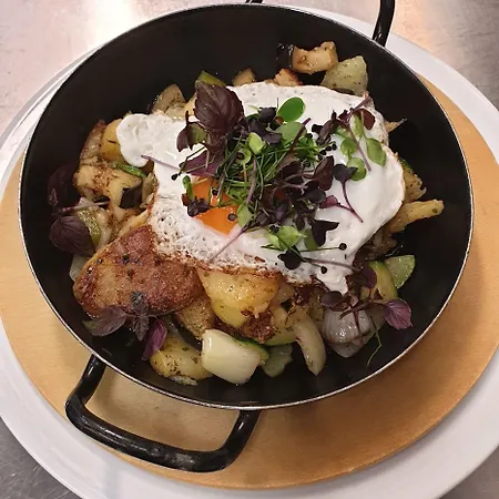 Hotel Central Ξενοδοχείο Ζέεφελντ