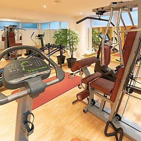 Hotel Central Hotel 4*