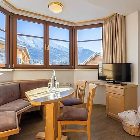 Hotel Central Hotel 4*