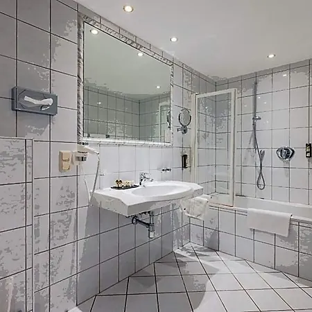 Hotel Central Seefeld in Tirol