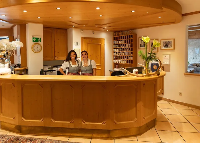 Hotel Central Hotell 4*