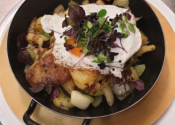 Hotel Central Hotel Seefeld in Tirol