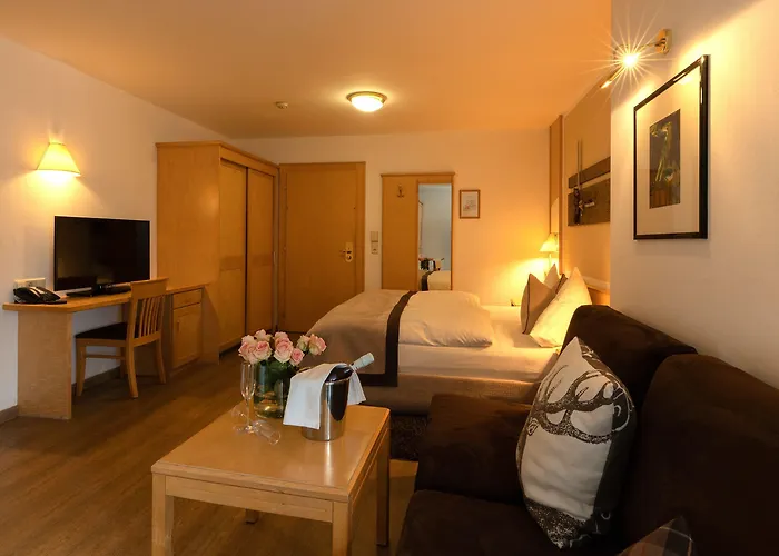 Hotel Central Hotel 4*